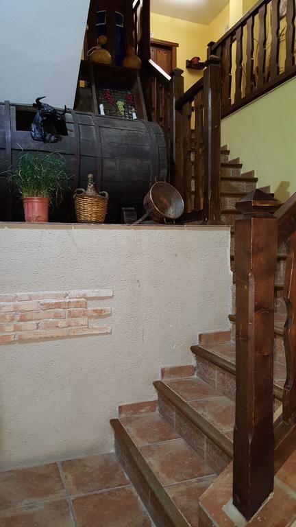 Apartamentos Rurales Tauro Cabezuela Del Valle Exterior photo